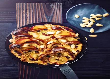 Brioche perdue aux pommes et aux fruits secs