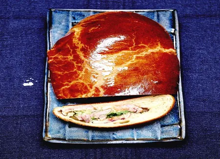 Brioche, truite, chou et foie gras