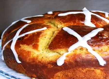 Brioches de carême aux amandes et au beurre noisette