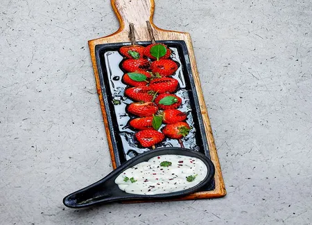 Brochettes de fraises au basilic de juan arbelaez