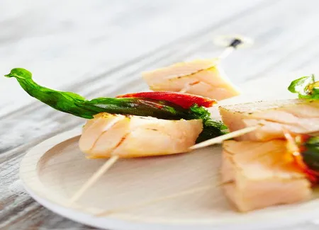 Brochettes de lotte à l'espagnole
