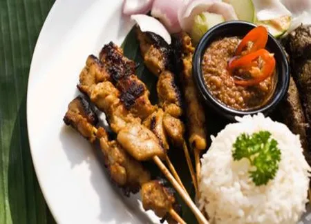 Brochettes de poulet andalouse