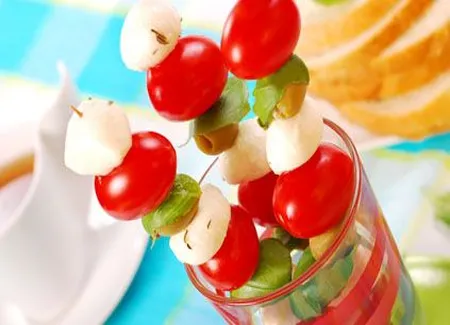 Brochettes tomates-mozzarella