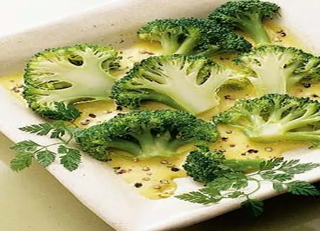 Brocolis à la sauce poivre