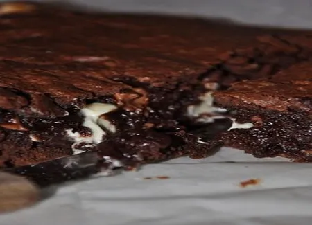 Brownie aux trois chocolats