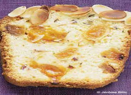 Cake aux deux abricots, lavande
