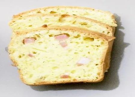 Cake aux lardons et gruyère