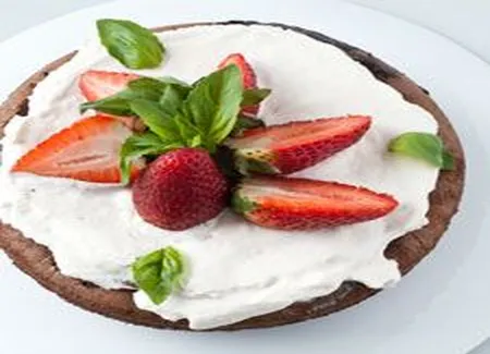 Cake choco-fraise au basilic
