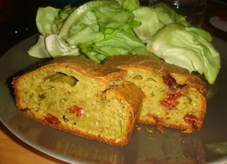 Cake pesto tomates séchées