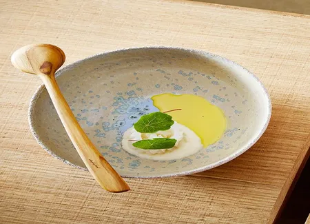 Calmar, jus de moules, purée de navets de jean-françois piège