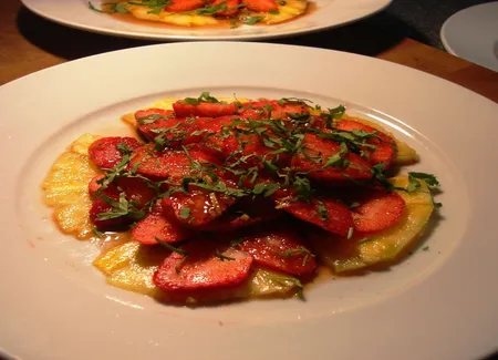 Carpaccio de fraises et d'ananas