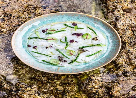 Carpaccio de loup, huile d'olive et citron