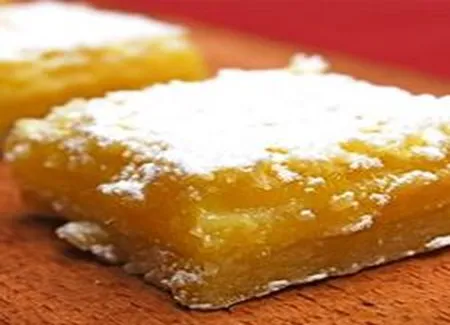 Carrés crémeux au citron et au gingembre