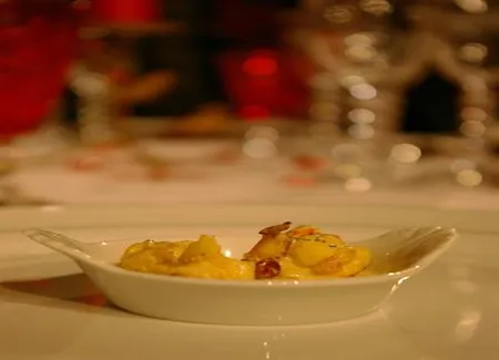 Cassolette de langouste flambée au cognac