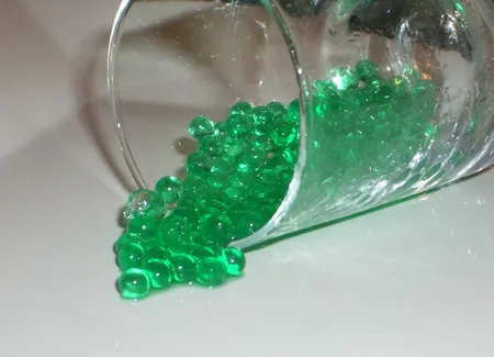Caviar de menthe ou billes d'alginate au sirop de menthe