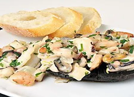 Champignons aux fruits de mer