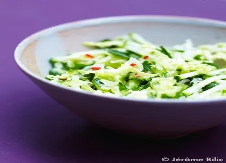 Salade de chou chinois et courgettes