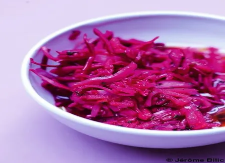 Chou rouge et poires au vinaigre de prune