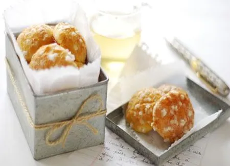 Chouquettes au sucre