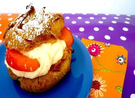 Choux à la chantilly d'abricot