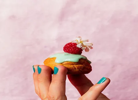 Choux jasmin-framboise