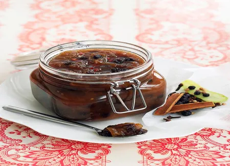 Chutney de dattes et de raisins secs