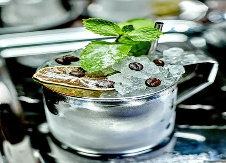 Cocktail sōhei swizzle