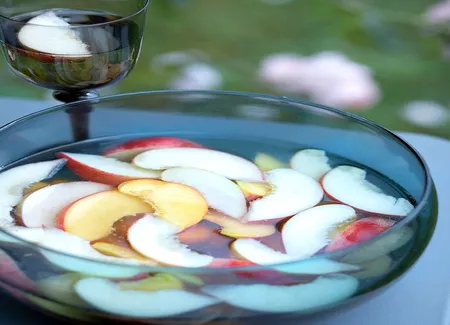 Cocktail sangria au vin blanc et au cointreau