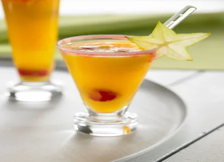 Cocktail trois îlets au rhum blanc et rhum ambré