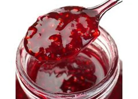 Confiture de pêches aux framboises