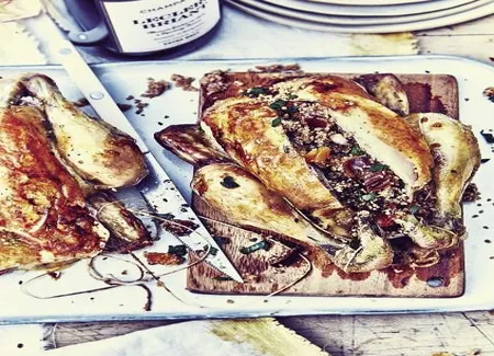 Coquelets farcis au couscous d'épeautre et fruits secs