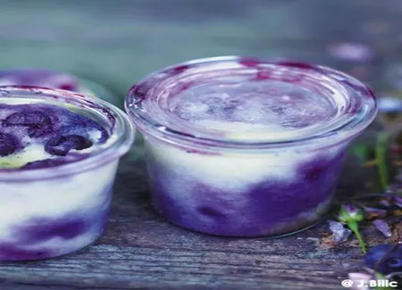 Crème d'amande aux myrtilles