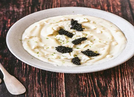 Crème de chou-fleur, yaourt de brebis, oeufs de lump