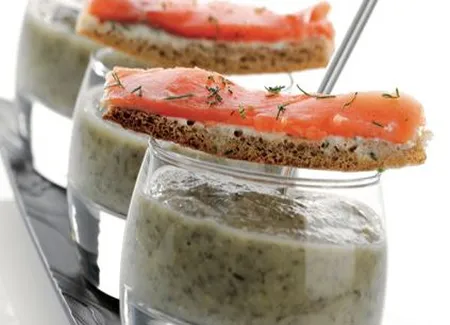 Crème de lentilles et mouillettes de saumon fumé