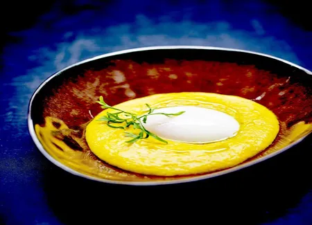 Crème de potimarron vert à l'oeuf parfait
