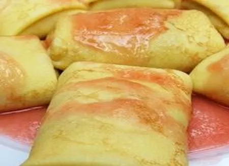 Crêpes à la ricotta et à la rhubarbe