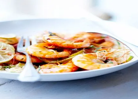 Crevettes grillées, riz au lait de coco