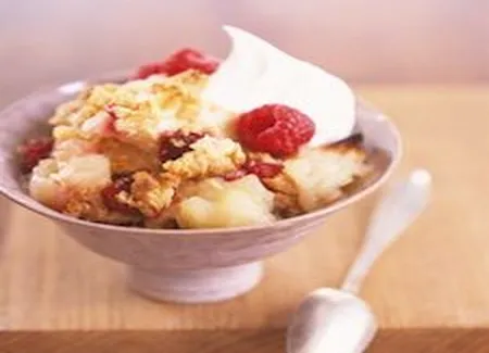 Croustade aux pommes et aux framboises