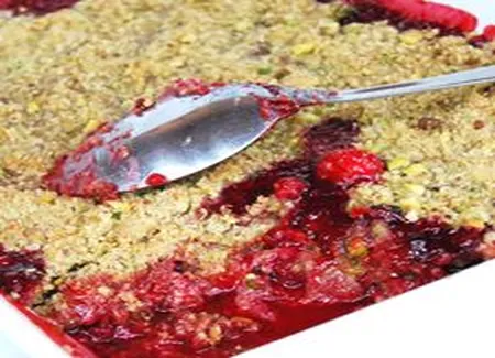 Croustade fraises, framboises et pistaches