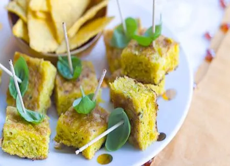 Cubes d'omelette espagnole aux tortillas