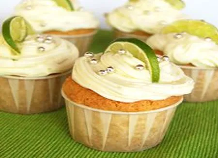 Cupcakes à la noix de coco, glaçage fromage à la crème à la lime