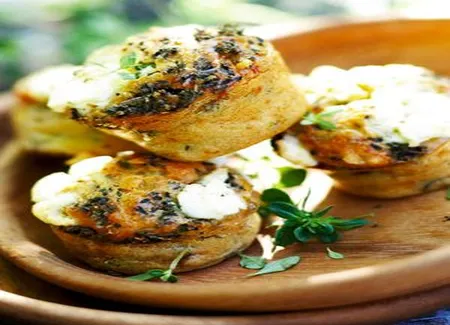 Cupcakes salés, ratatouille et feta