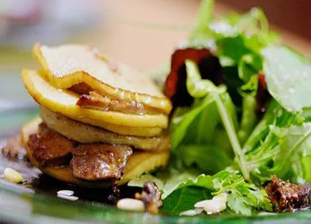 Escalope de foie gras aux pommes de lorraine