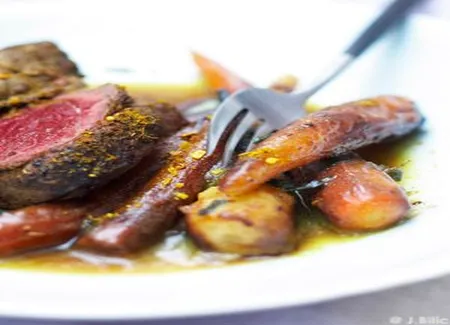 Filet de boeuf au curry, légumes anciens