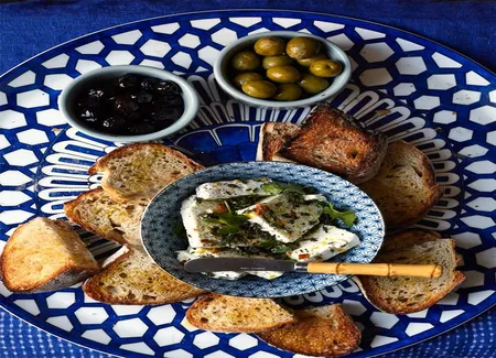 Feta marinée aux herbes