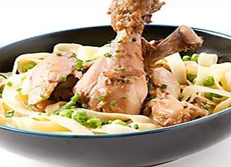 Fettuccini au poulet et pois vert