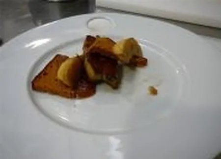 Feuilleté de foie gras poêlé au pain d'épices