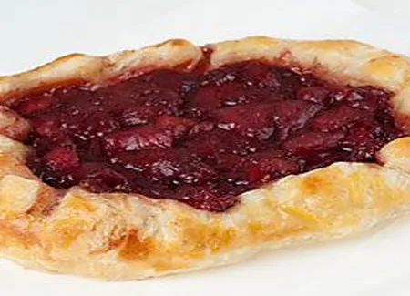 Feuilleté de fraise et cardamome