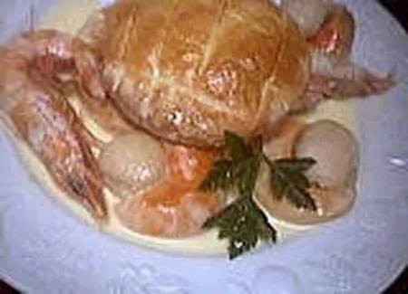 Feuilleté de saint jacques et de gambas à la crème de coco