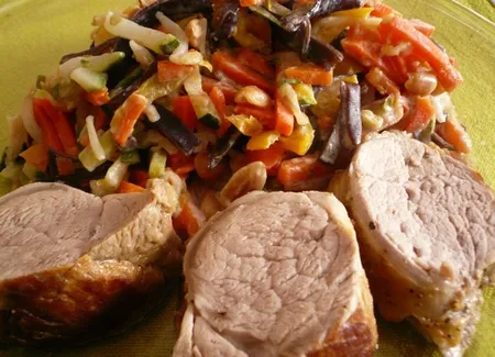 Filet mignon de porc aux cacahuètes